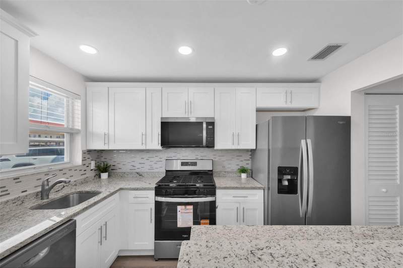 1 bedroom Condominium at 3018 59th Street #111, Town Shores Of Gulfport, Gulfport — photo 3
