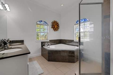 110 Ricardo Way #8, St Petersburg FL - photo 15 of 43