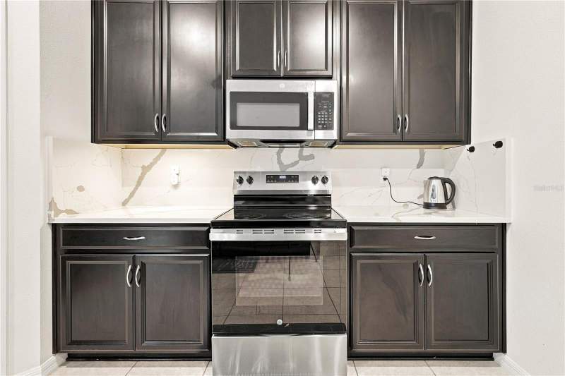 3 bedroom Single Family Residence at 1045 Dudley Drive, Poinciana Village 2 Nbhd 1, Kissimmee — photo 4
