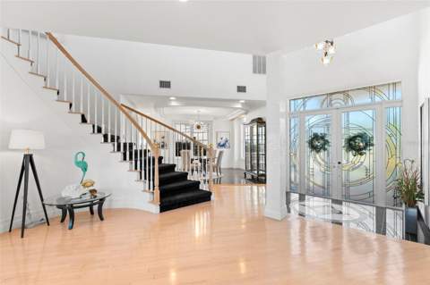 6130 Kipps Colony Drive, Gulfport FL - photo 6 of 6