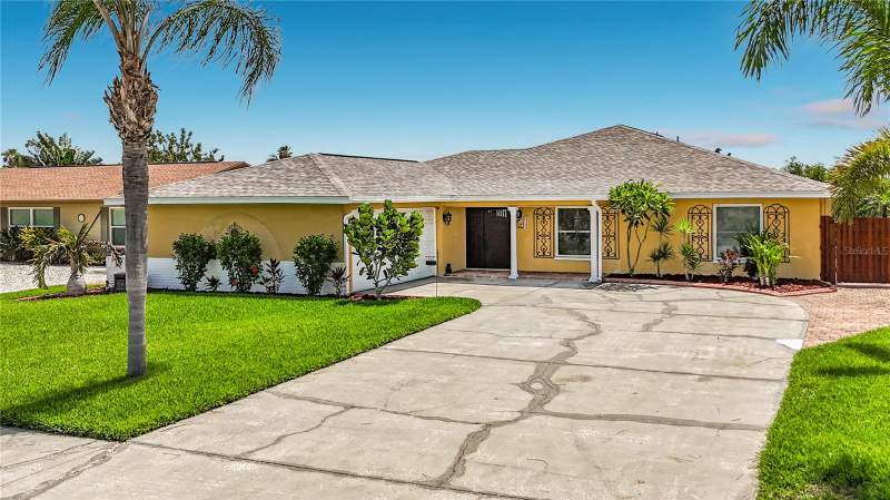 4 bedroom Single Family Residence at 6517 Solitaire Palm Way, Sabal Key Unit 2, Apollo Beach — photo 5