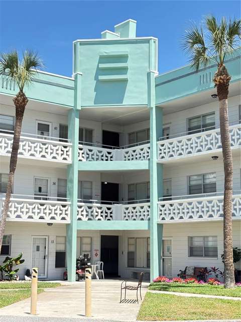 2456 Ecuadorian Way #42, golf community for sale in Clearwater