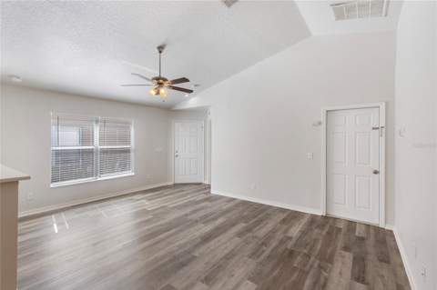 7456 Oxford Garden Circle, Apollo Beach FL - photo 13 of 24