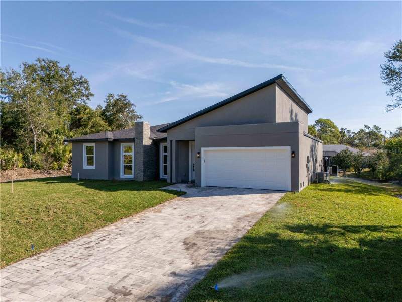 4 bedroom Single Family Residence at 70 McDill Drive, Port Charlotte Sec 047, Port Charlotte — photo 3