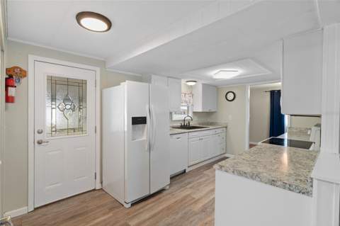 9075 Highpoint Boulevard, Brooksville FL - photo 13 of 43