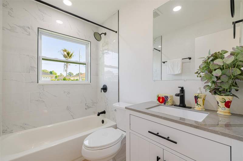 3 bedroom Single Family Residence at 4211 5th Street, Lehigh Acres, Lehigh Acres — photo 5