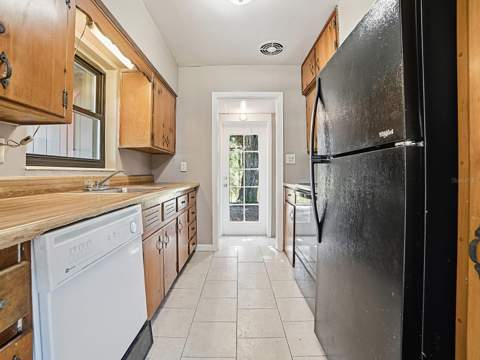 404 Louis Street, Leesburg FL - photo 8 of 43