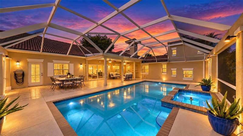 5 bedroom Single Family Residence at 640 Granada Avenue, Venice Gulf View Sec Of, Venice — photo 4