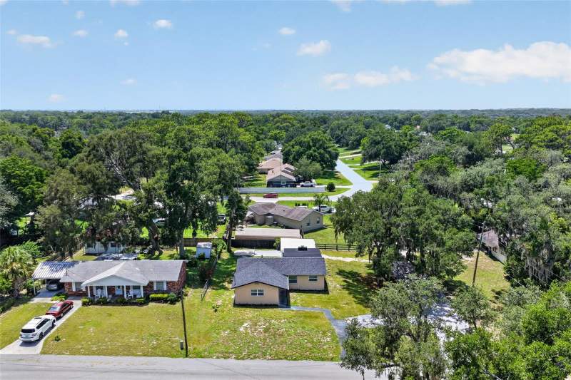 3 bedroom Single Family Residence at 708 Cindy Avenue, Fruitland Park Park Acres Unit 02, Fruitland Park — photo 4