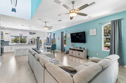 6121 Lafayette Street, New Port Richey FL - photo 13 of 58