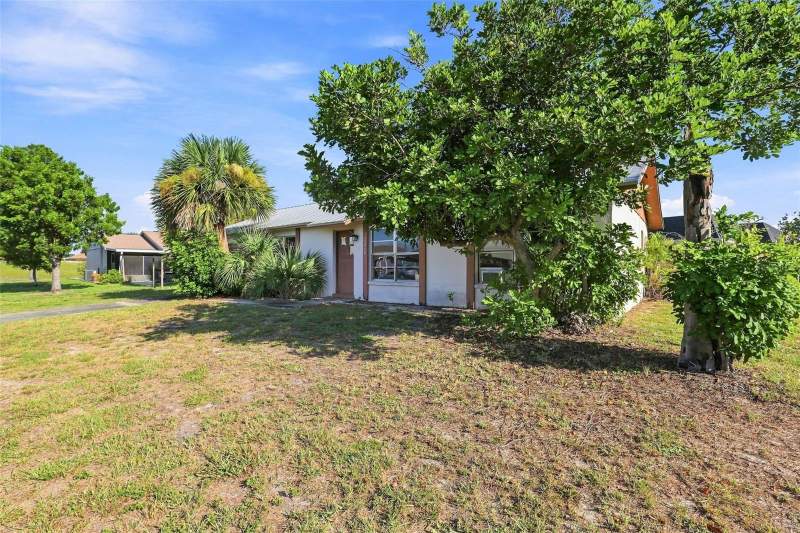 2 bedroom Single Family Residence at 13440 Muriel Avenue, Port Charlotte Sec 066, Port Charlotte — photo 3