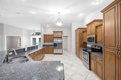 18236 Macek Road, Weeki Wachee FL - photo 14 of 58