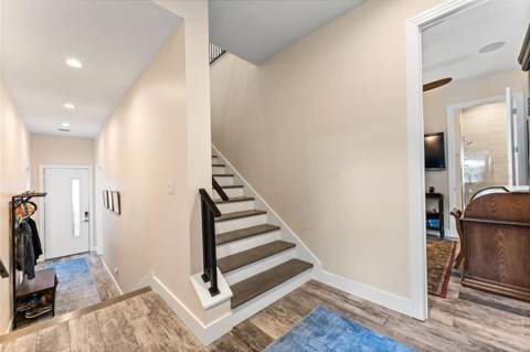 4910 W McElroy Avenue #6, Tampa FL - photo 9 of 44
