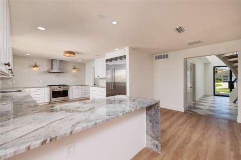 2063 Illinois Avenue, St Petersburg FL - photo 9 of 42