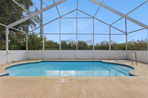 6302 Silver Oaks Drive, Zephyrhills FL - photo 22 of 33