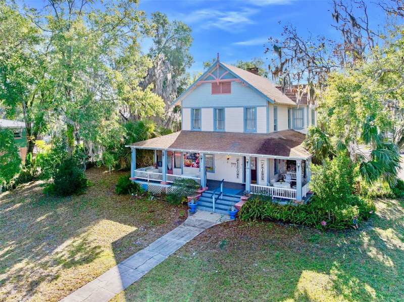 5 bedroom Single Family Residence at 228 W Howry Avenue, Lot C Sub, Deland — photo 1