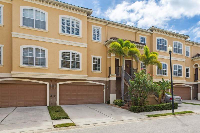 3 bedroom Townhouse at 6522 Sand Shore Lane, Reserve At Sea Forest, New Port Richey — photo 3
