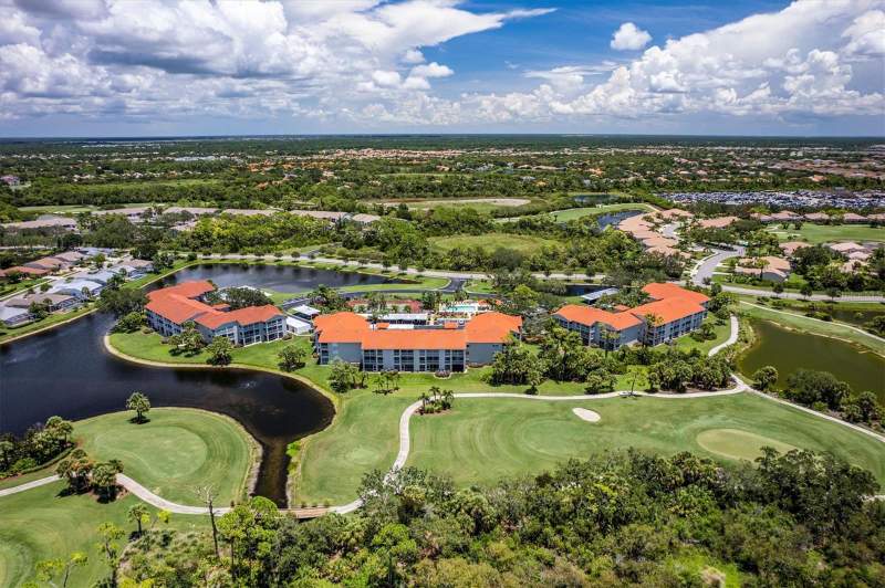 Stoneybrook Clubside