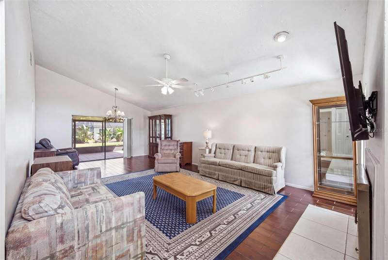 3 bedroom Single Family Residence at 4609 Deerwalk Avenue, Country Place Unit 5, Tampa — photo 5