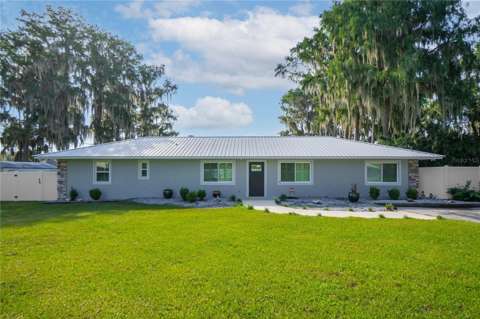 221 S Hunting Lodge Drive, home for sale in Inverness 34453