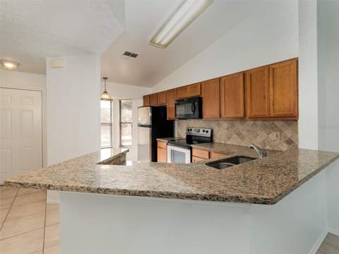 7654 Sugar Bend Dr Drive #7654, Orlando FL - photo 6 of 28