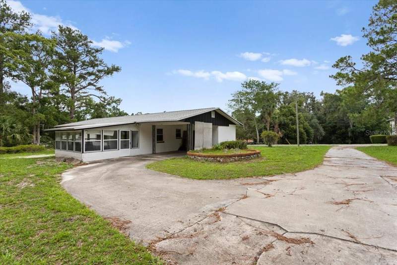 3 bedroom Single Family Residence at 23363 NW 191st Avenue, G M Whetstone Estate Add To H S, High Springs — photo 4