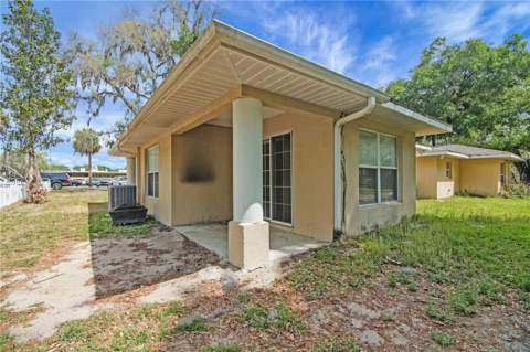 305 W Fountain Street, Fruitland Park FL - photo 16 of 38