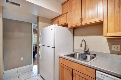 3278 S Semoran Boulevard #12, Orlando FL - photo 6 of 6