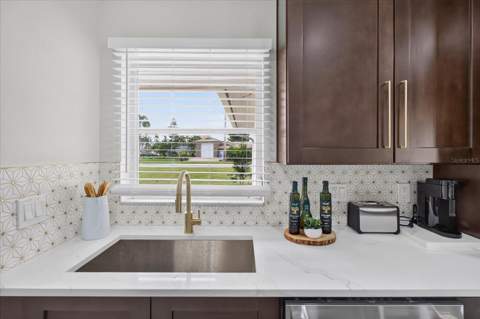 10100 Paradise Boulevard, Treasure Island FL - photo 9 of 48