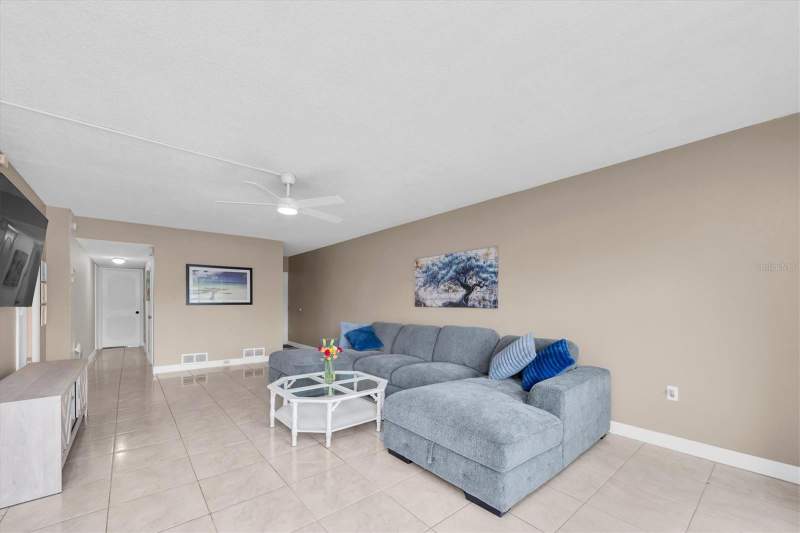 2 bedroom Condominium at 1655 S Highland Avenue #J194, Penthouse Groves, Clearwater — photo 5