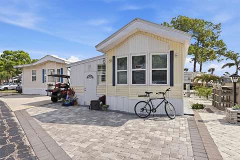 1674 University Pkwy #41, home for sale in Sarasota 34243