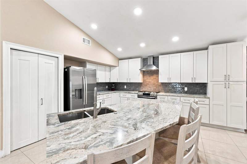 4 bedroom Single Family Residence at 16502 Cayman Drive, Longboat Landing, Tampa — photo 4