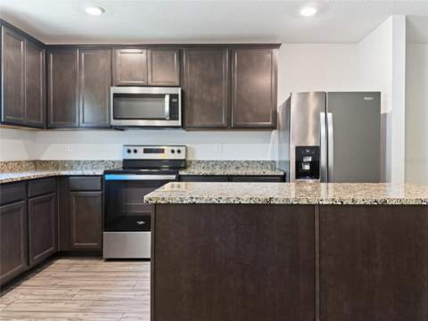1552 Wynford Circle, Tavares FL - photo 6 of 39