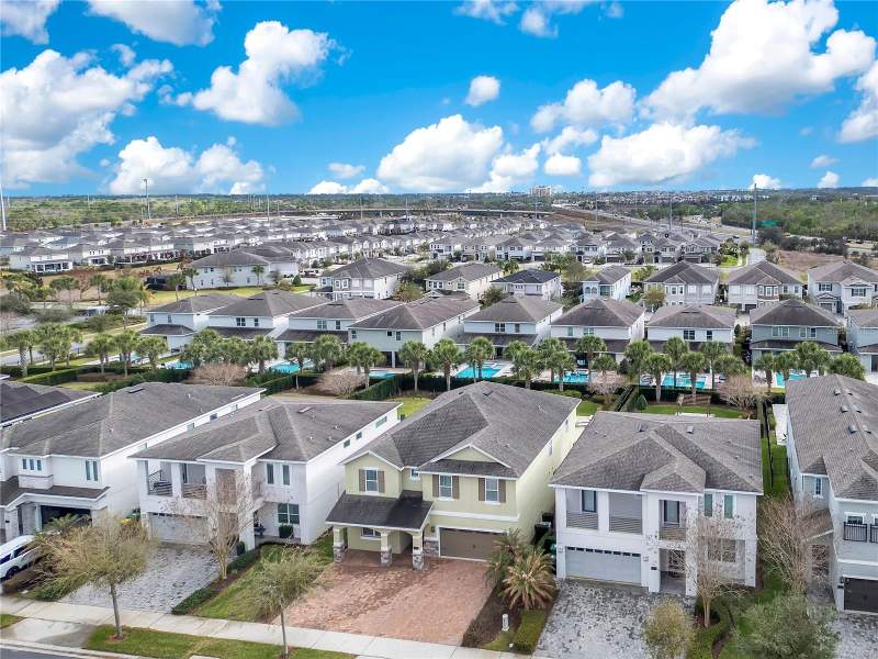8 bedroom Single Family Residence at 210 Burma Street, Reunion West Ph 2B, Kissimmee — photo 4