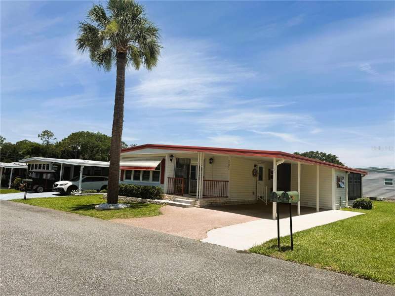 2 bedroom Mobile Home at 101 Marigold Street, Hawthorne At Leesburg A Coop, Leesburg — photo 3