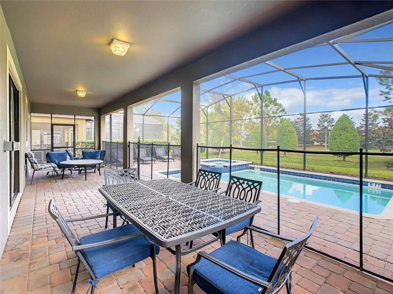 8 bedroom Single Family Residence at 1305 Divot Way, Stoneybrook South Ph G-1, Davenport — photo 4