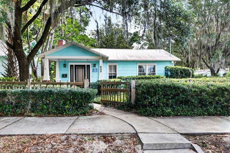 3 bedroom Single Family Residence at 433 SE 7th Street, Gainesville Ropers Add, Gainesville — photo 2