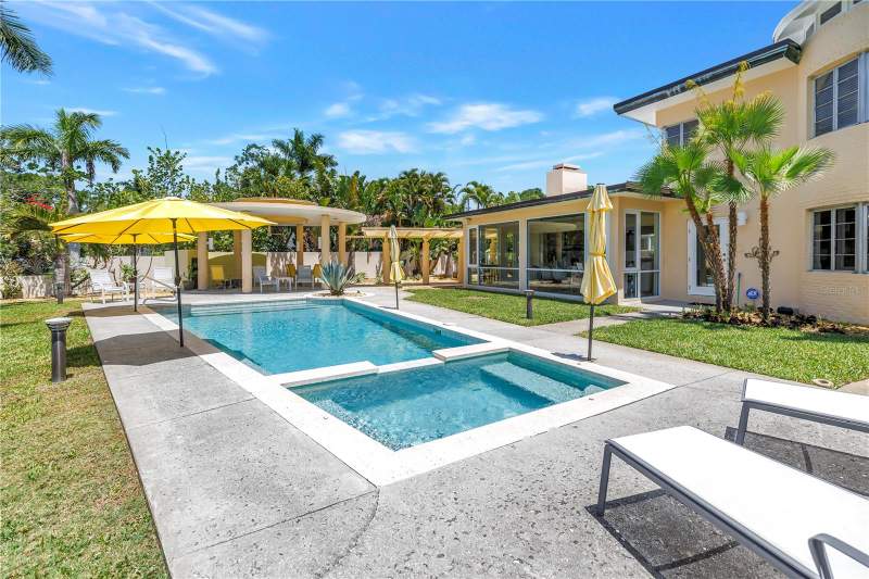 4 bedroom Single Family Residence at 2781 Bayside Drive, Ling-A-Mor Add, St Petersburg — photo 3