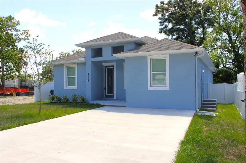 4 bedroom Single Family Residence at 9302 N 18th Street, Tampa Overlook, Tampa — photo 2