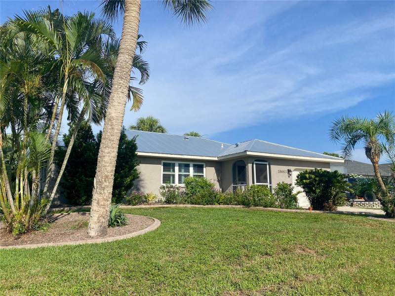 3 bedroom Single Family Residence at 18663 Macgill Avenue, Port Charlotte Sec 037, Port Charlotte — photo 3