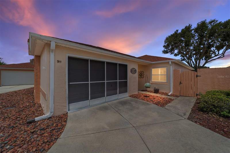 2 bedroom Villa at 911 Medira Drive, Orange Blossom Garden, Lady Lake — photo 2