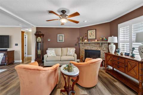 10039 Sterling Avenue, Dade City FL - photo 6 of 29