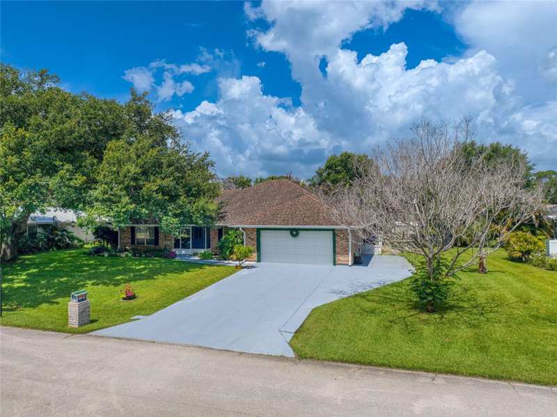 3 bedroom Single Family Residence at 465 11th Avenue, Pinecrest Sub, Vero Beach — photo 1