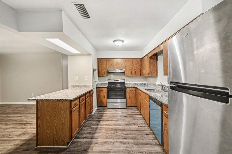 3 bedroom Single Family Residence at 2318 Jobbins Drive, Leesburg Hillside Manor, Leesburg — photo 4