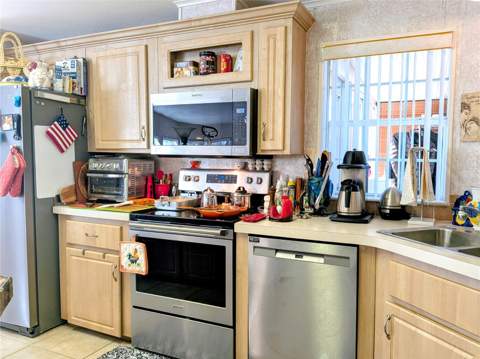 34709 Lake Drive, Pinellas Park FL - photo 9 of 26