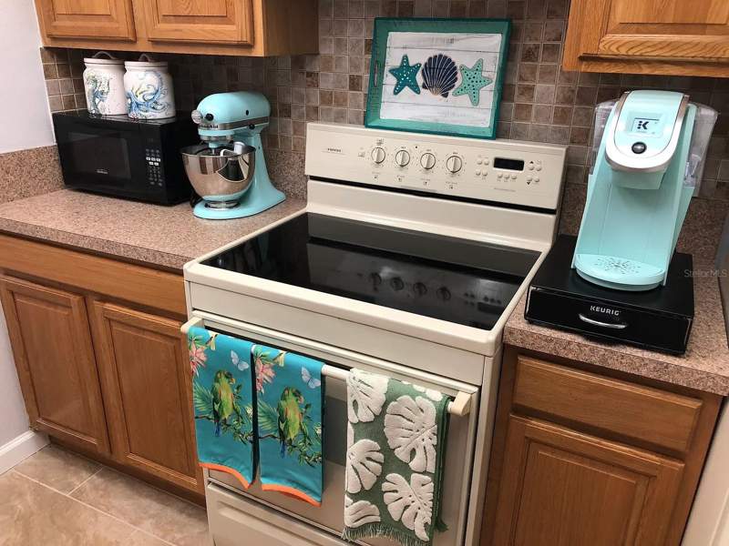 1 bedroom Condominium at 2621 Cove Cay Drive #105, Cove Cay 26-21 Village II, Clearwater — photo 3