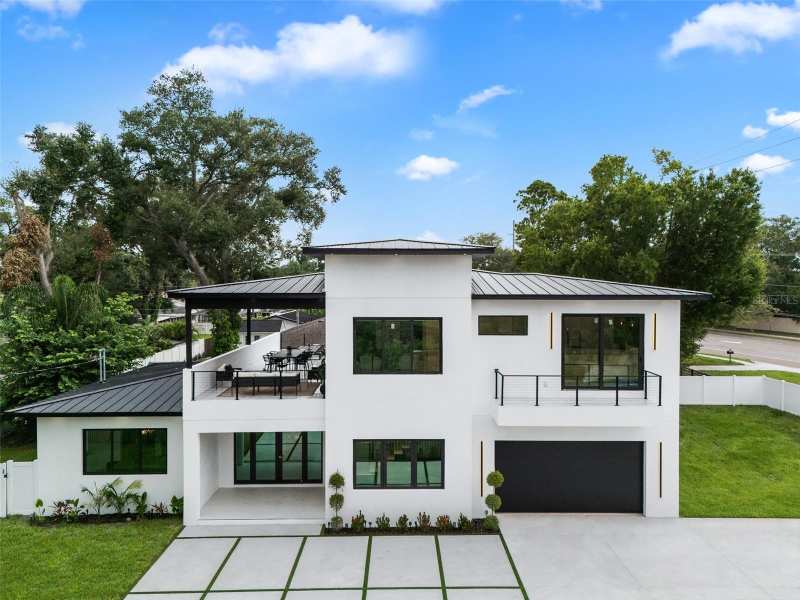 4 bedroom Single Family Residence at 12870 N Armenia Avenue, Greenmoor Sub, Tampa — photo 1