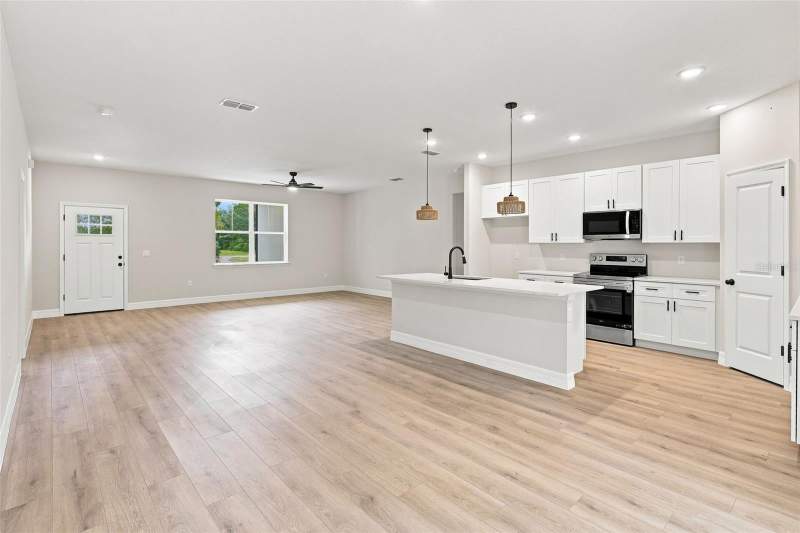 4 bedroom Single Family Residence at 41325 Royal Trails Road, Royal Trails Unit 01, Eustis — photo 5