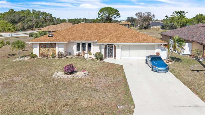 3 bedroom Single Family Residence at 1726 Blue Lake Circle, Punta Gorda Isles Sec 23, Punta Gorda — photo 1