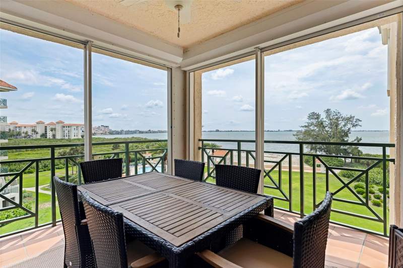 2 bedroom Condominium at 4737 DOLPHIN CAY LANE #401, DOLPHIN CAY BERMUDA, ST PETERSBURG — photo 2
